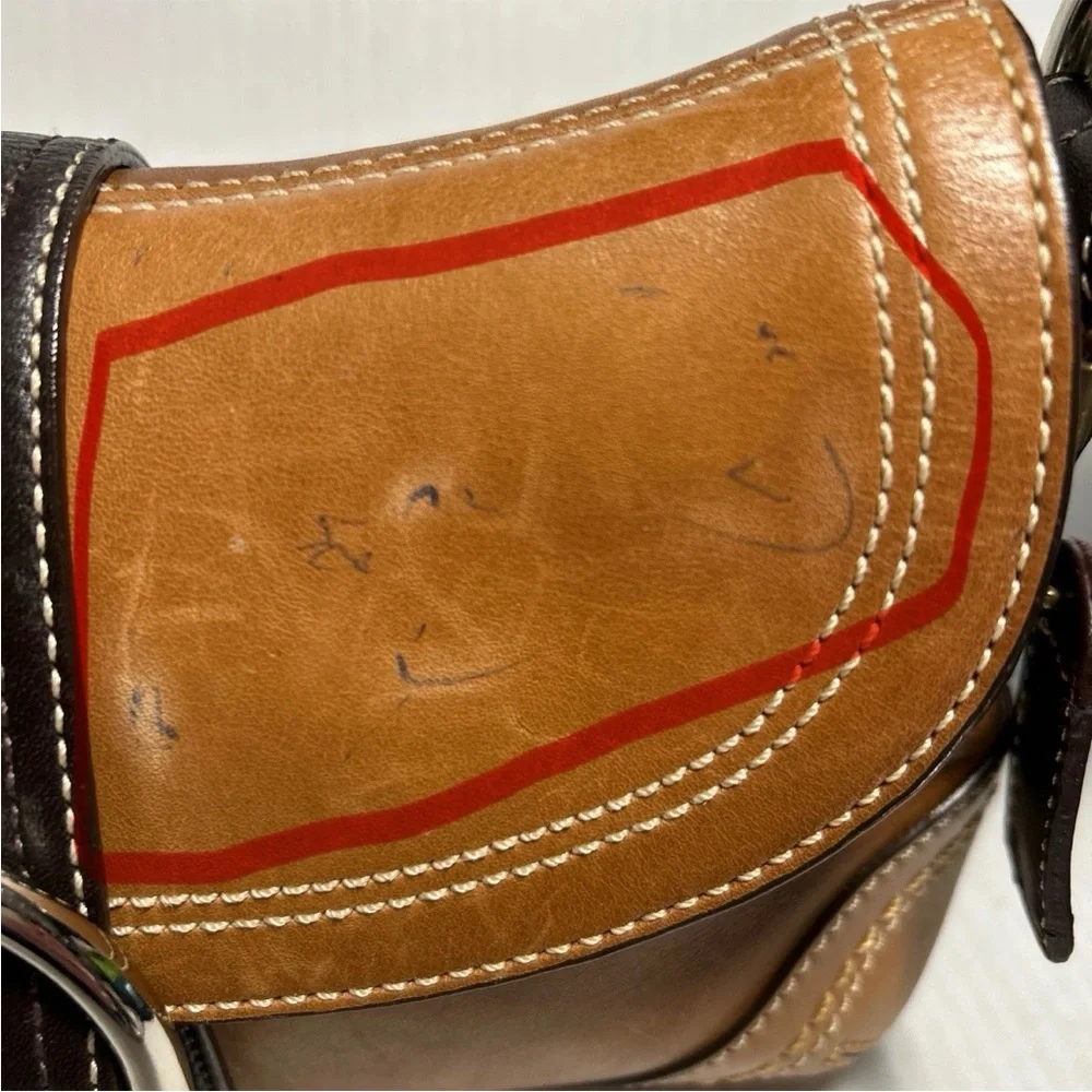 Coach F10909 SMALL Vintage British Tan & Brown Soho Leather Shoulder Bag read - Picture 6 of 16